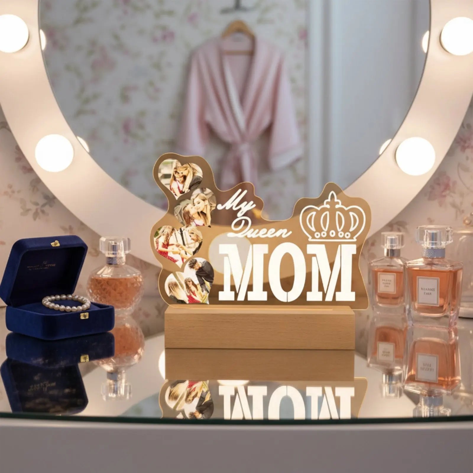Personalized Photo Night Lamp Mother's Day Gift Acrylic Illuminated Lamp Engraved Acrylic Night Lamp Plug-in Powered Mom Photo